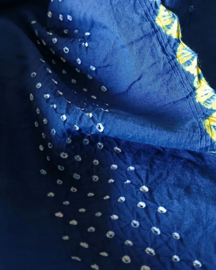 Cotton Stole with very fine designer Bandhani Work - (CSBW0002) - Image 3