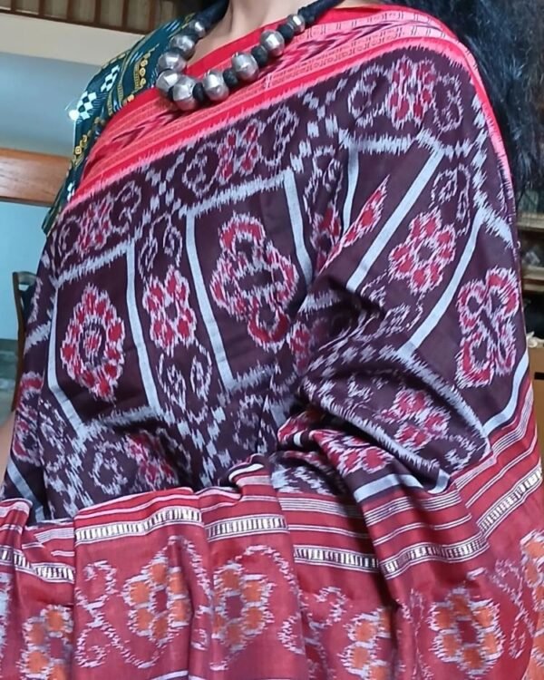 Purplish-Brown Nuapatna single ikat handloom saree - (NSIS0014) - Image 2