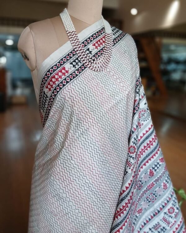 Santiniketan Kantha Saree in pure Bisnupuri Silk – (SNBK1030) - Image 3