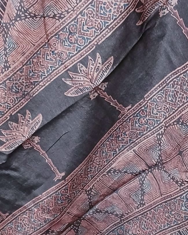 Ajrakh Tussar Silk Saree – (ATSS0020) - Image 6