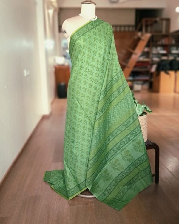Hand Blockprint from Ahmedabad in Soft Mul Cotton – (BMCA0020)