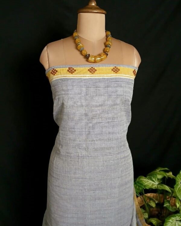 Ahimsa Eri Silk saree from Sualkuchi in Assam - (AESS0003) - Image 9