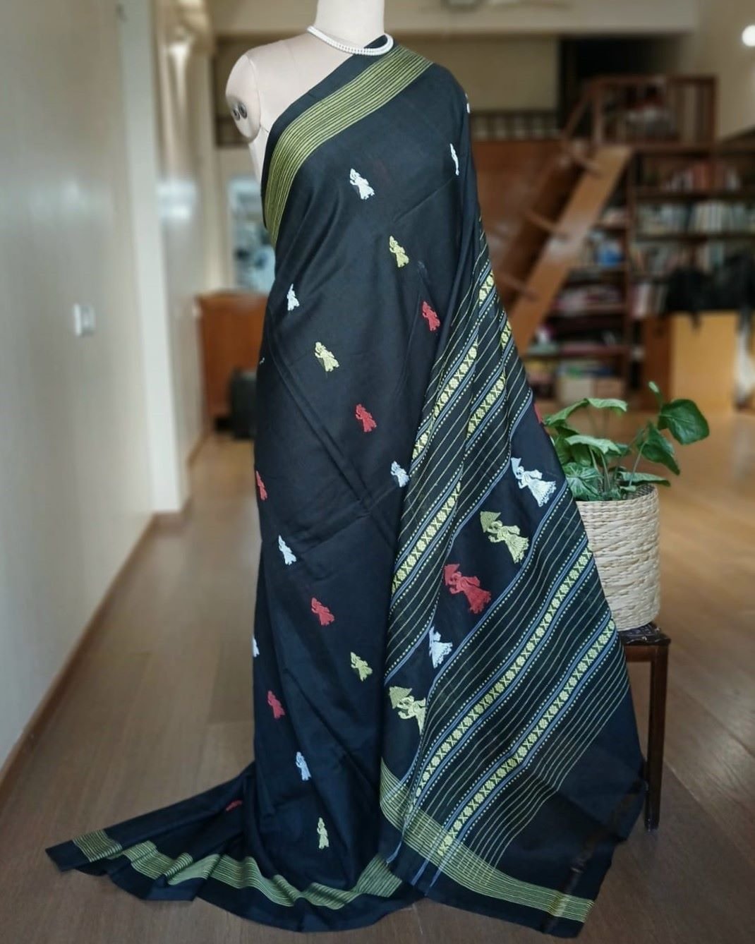 Gollabhama (milkmaid / gopika) handweave saree in cotton – (WGHS1002)