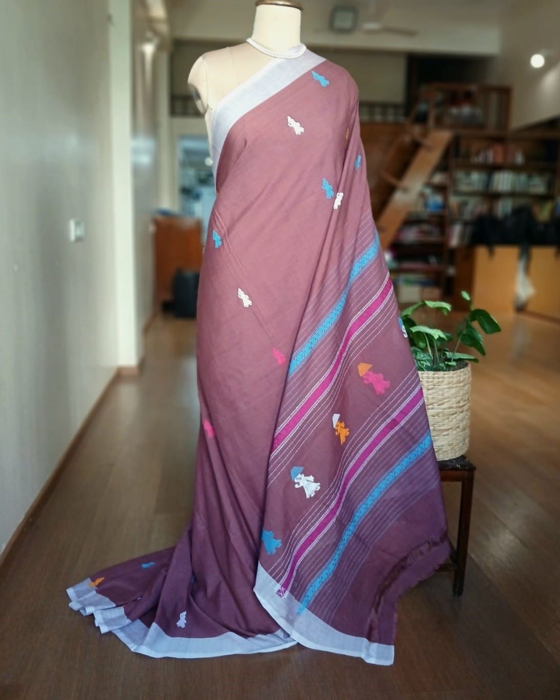 Gollabhama (milkmaid / gopika) handweave saree in cotton – (WGHS1007)