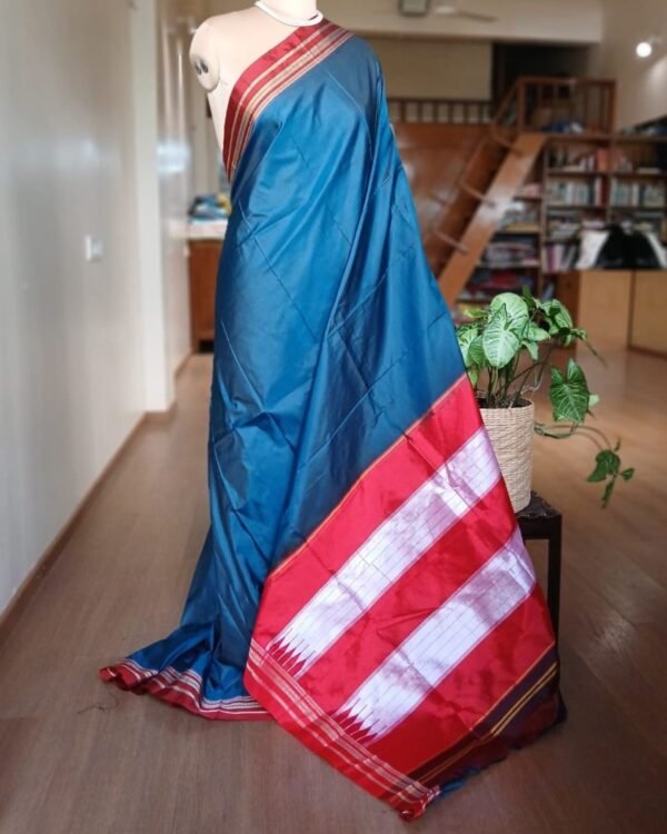Handwoven Sarees from Hubli in Karnataka - (HSHK0002)