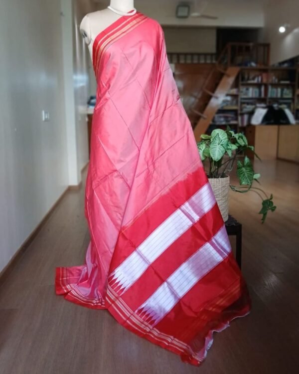 Handwoven Sarees from Hubli in Karnataka - (HSHK0003)
