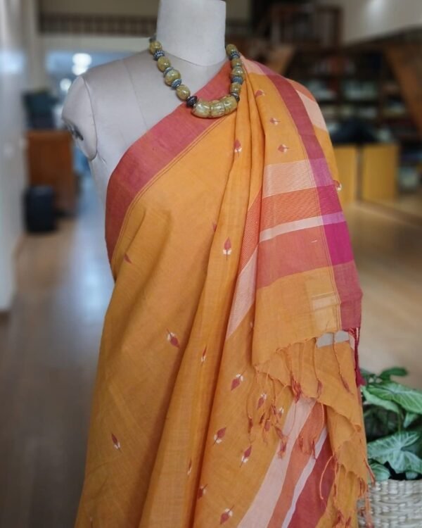 Handwoven Jamdani Butta Cotton Saree from Srikakulam - (JBCS0002) - Image 3