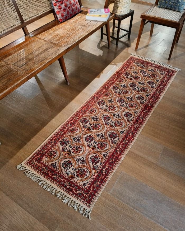 Kalamkari Dhurrie from Warangal (2 x 6 ft) – (NWKD1025) - Image 2