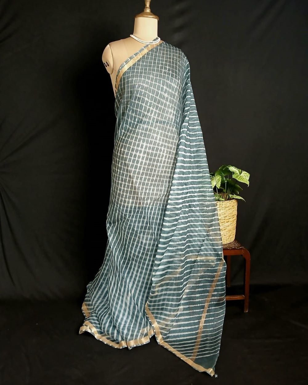 Hand tie-dye Leheriya on Kota Silk (HTKS0011) - Image 2