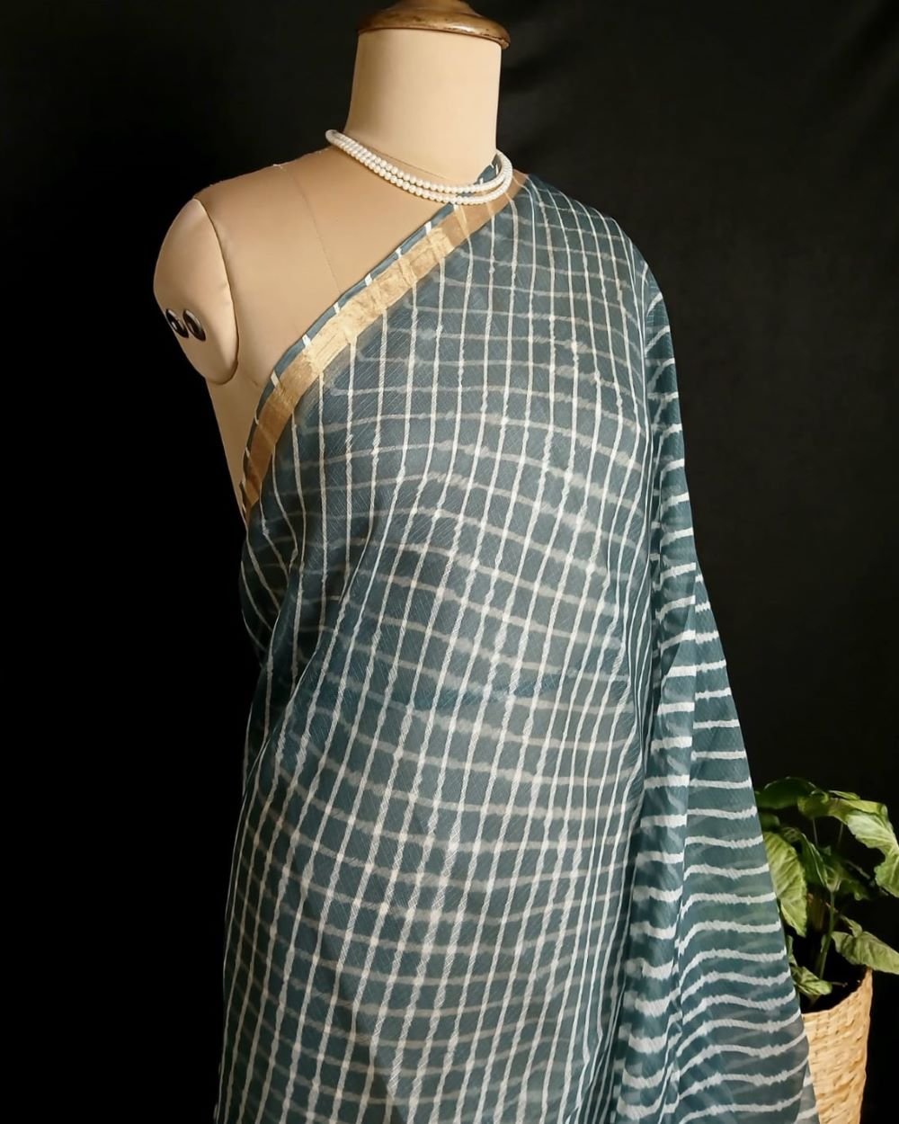 Hand tie-dye Leheriya on Kota Silk (HTKS0011) - Image 4