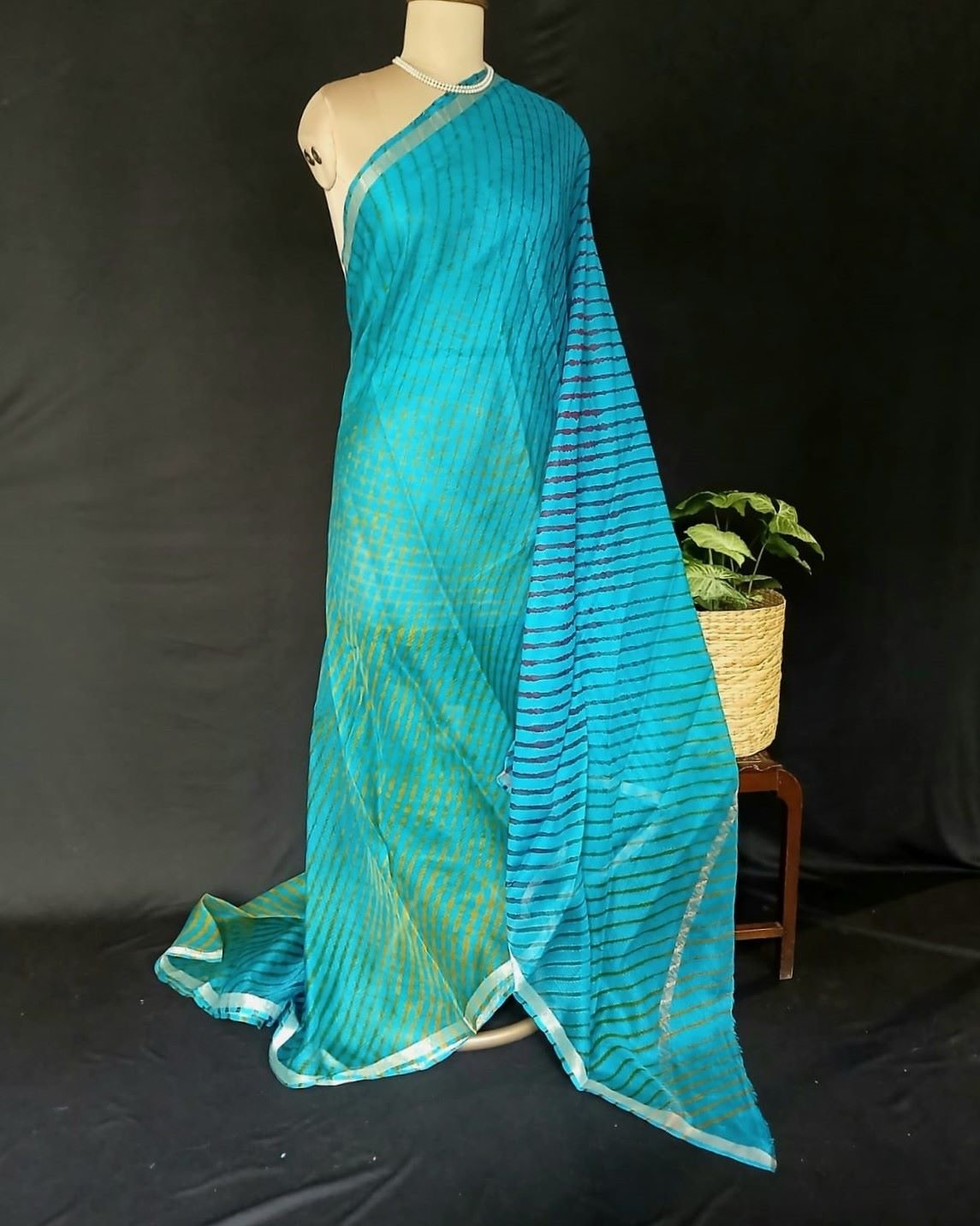 Hand tie-dye Leheriya on Kota Silk (HTKS0016) - Image 2