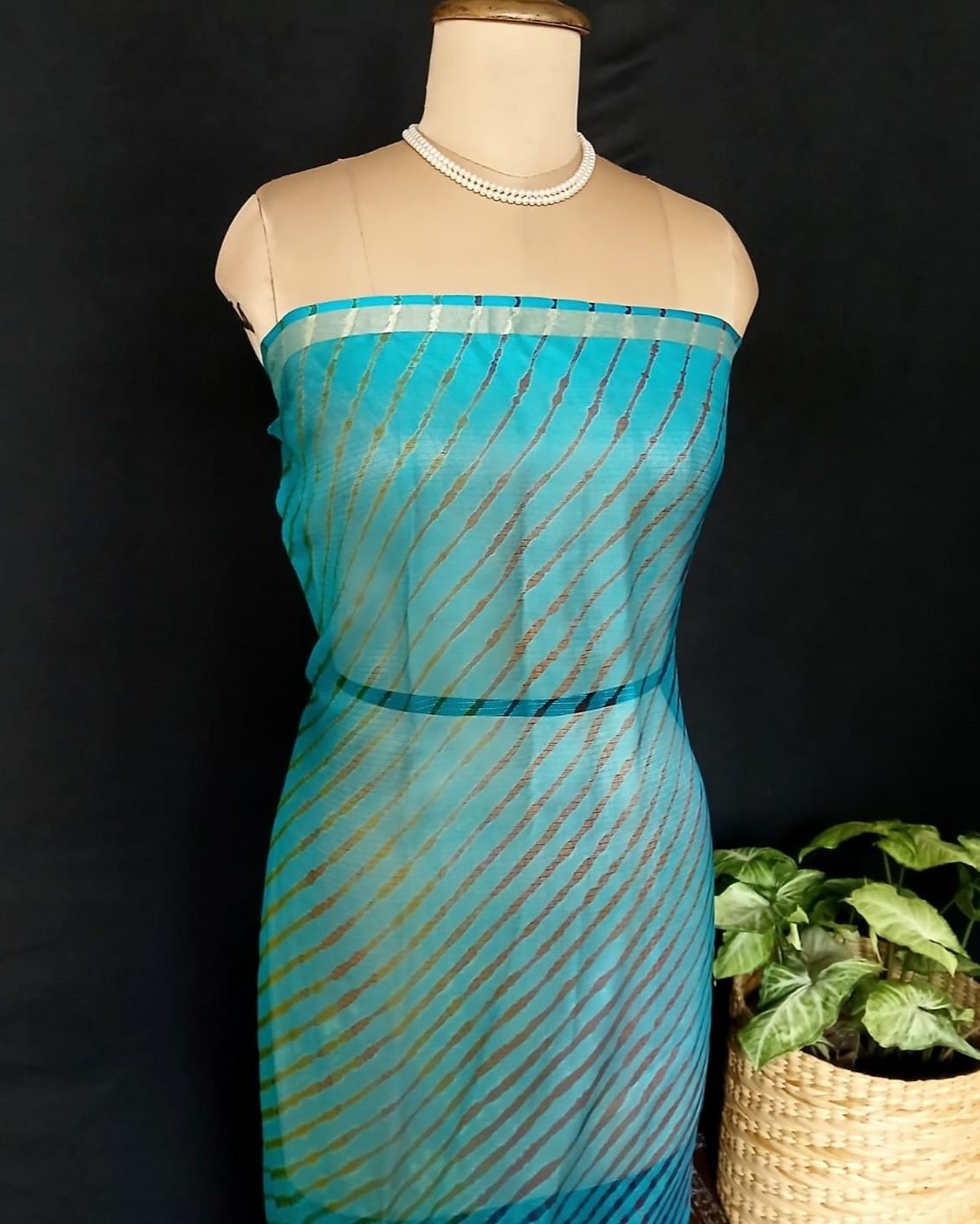 Hand tie-dye Leheriya on Kota Silk (HTKS0016) - Image 7