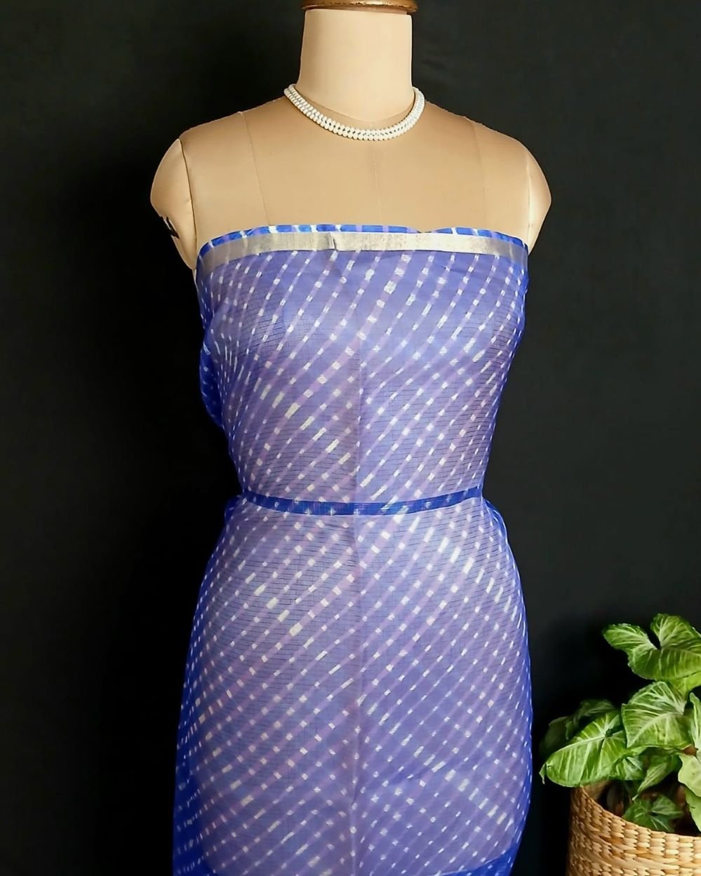 Hand tie-dye Leheriya on Kota Silk (HTKS0003) - Image 4