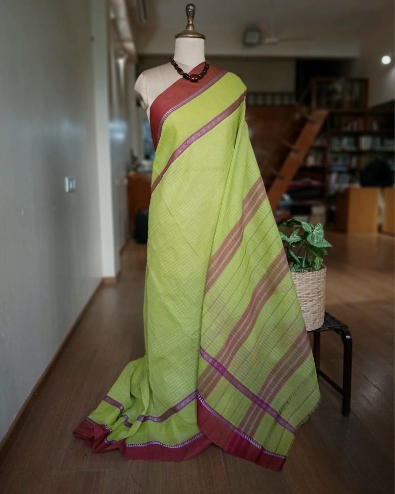 Handloom Cotton Saree from Narayanpet in Telangana - (HCSN0008) - Image 2