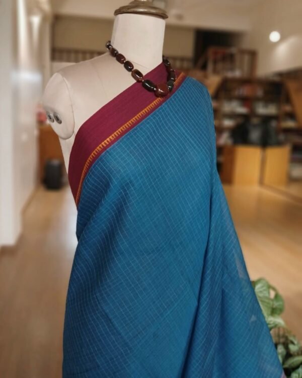 Handloom Cotton Saree from Narayanpet in Telangana - (HCSN0003) - Image 4