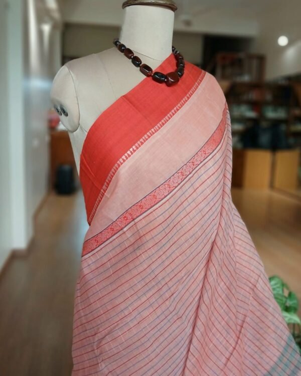 Handloom Cotton Saree from Narayanpet in Telangana - (HCSN0005) - Image 4
