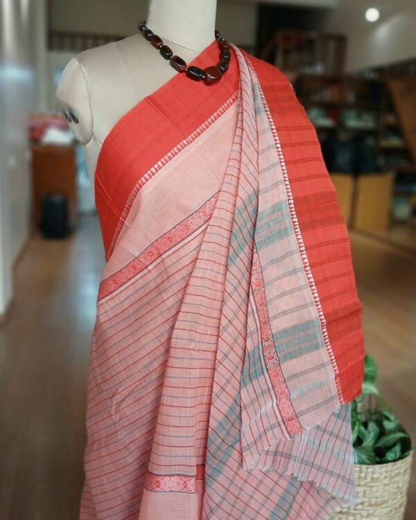 Handloom Cotton Saree from Narayanpet in Telangana - (HCSN0005) - Image 3