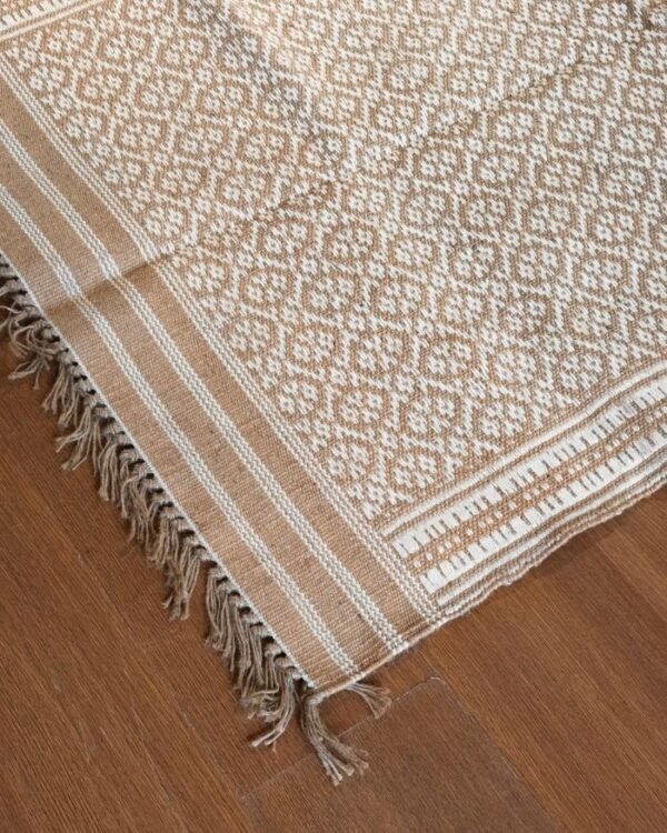 Handweave Dhurrie in jute, from Warangal -(HDJW0002)