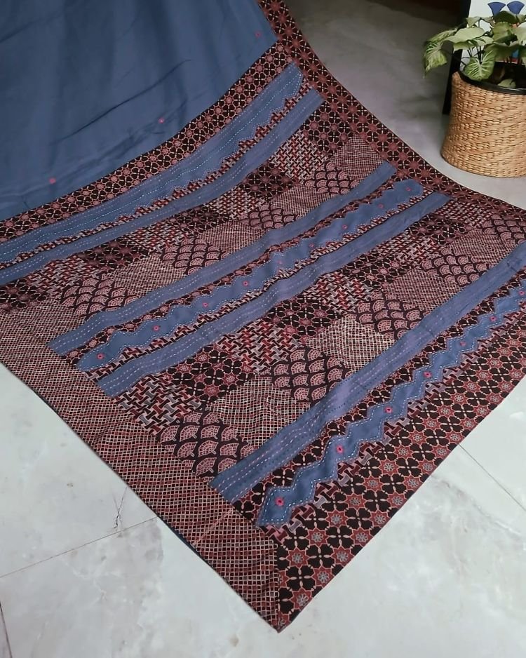 Ajrakh Applique Saree in Mul Cotton – (MCAS1026) - Image 3