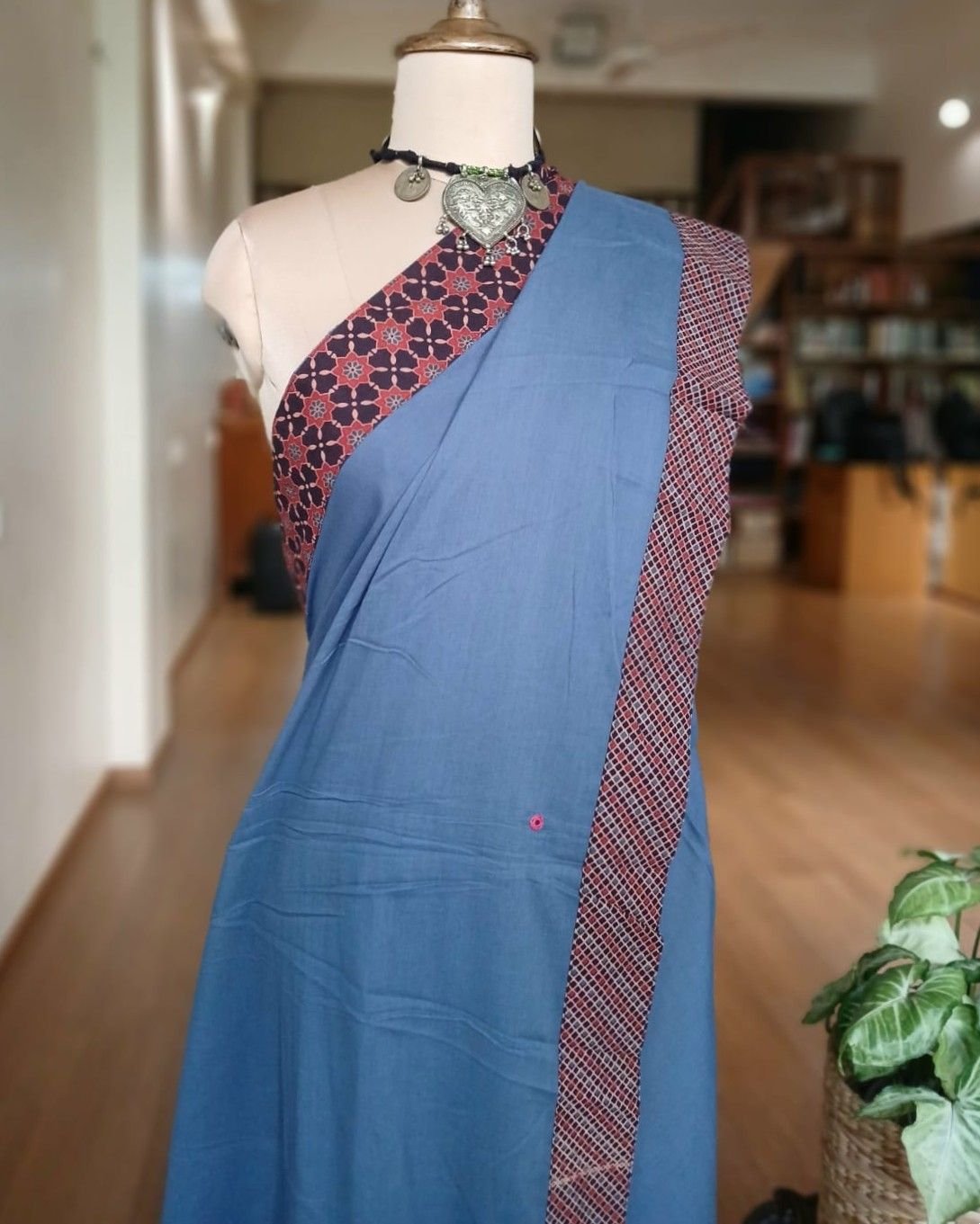 Ajrakh Applique Saree in Mul Cotton – (MCAS1026) - Image 2