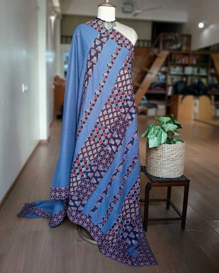 Ajrakh Applique Saree in Mul Cotton – (MCAS1034)