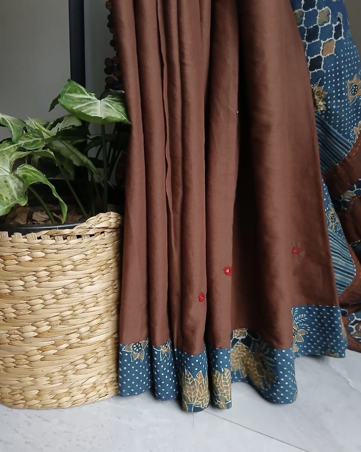 Ajrakh Applique Saree in Mul Cotton – (MCAS1029) - Image 3