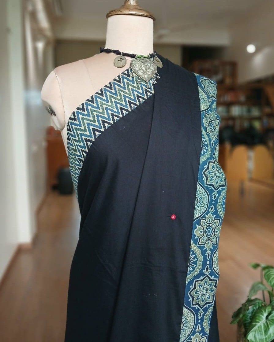 Ajrakh Applique Saree in Mul Cotton – (MCAS1033) - Image 2