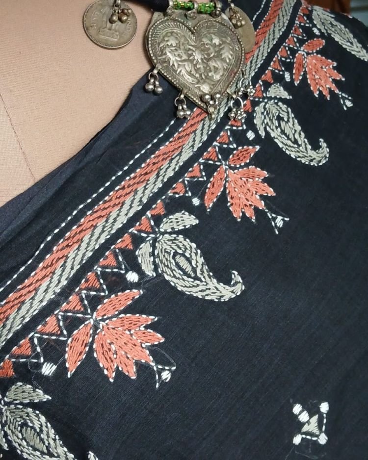 Cotton Kantha Saree from Santiniketan – (KNCS1031) - Image 4