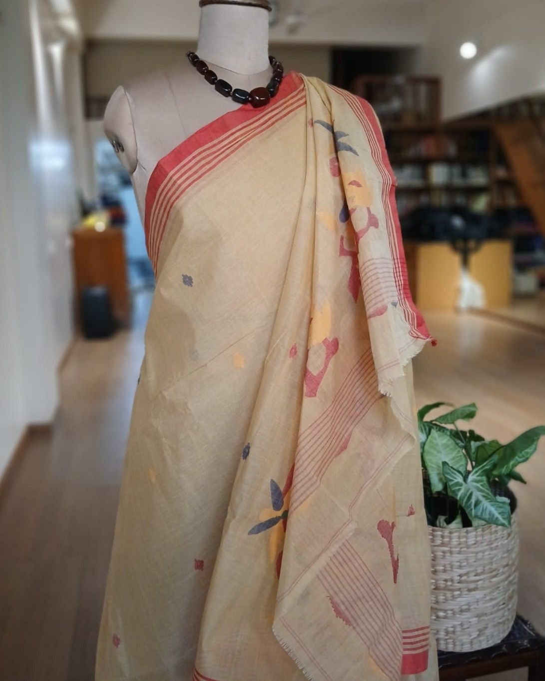 Crisp Cotton Hand Jamdani from Phulia in West Bengal - (CCHJ0007)