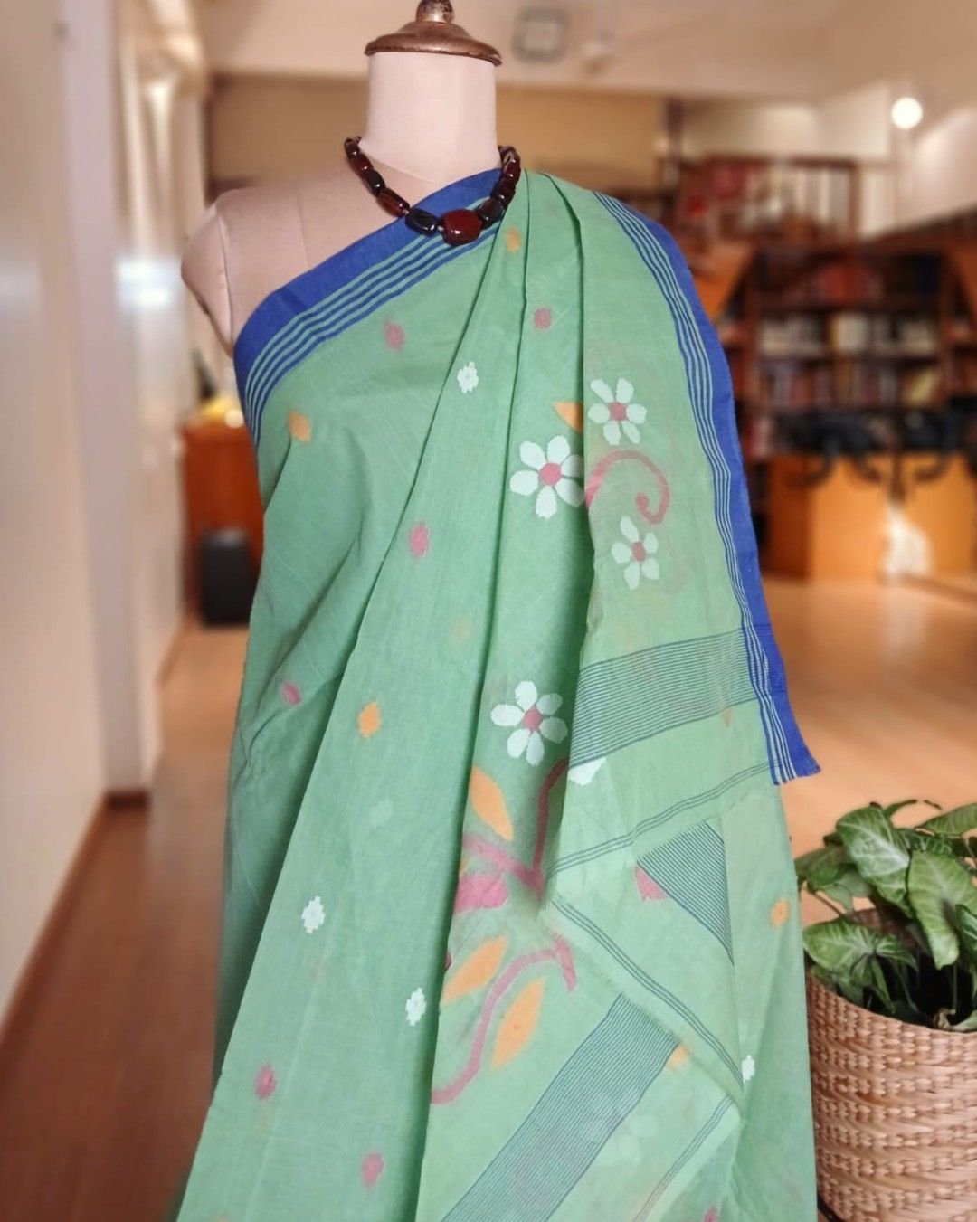 Crisp Cotton Hand Jamdani from Phulia in West Bengal - (CCHJ0008)