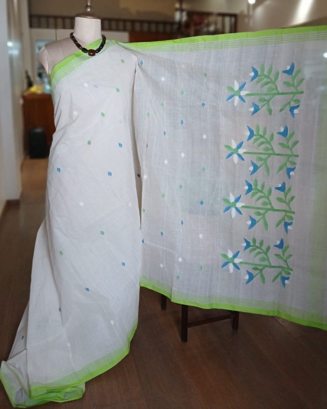 Crisp Cotton Hand Jamdani from Phulia in West Bengal - (CCHJ0009) - Image 3