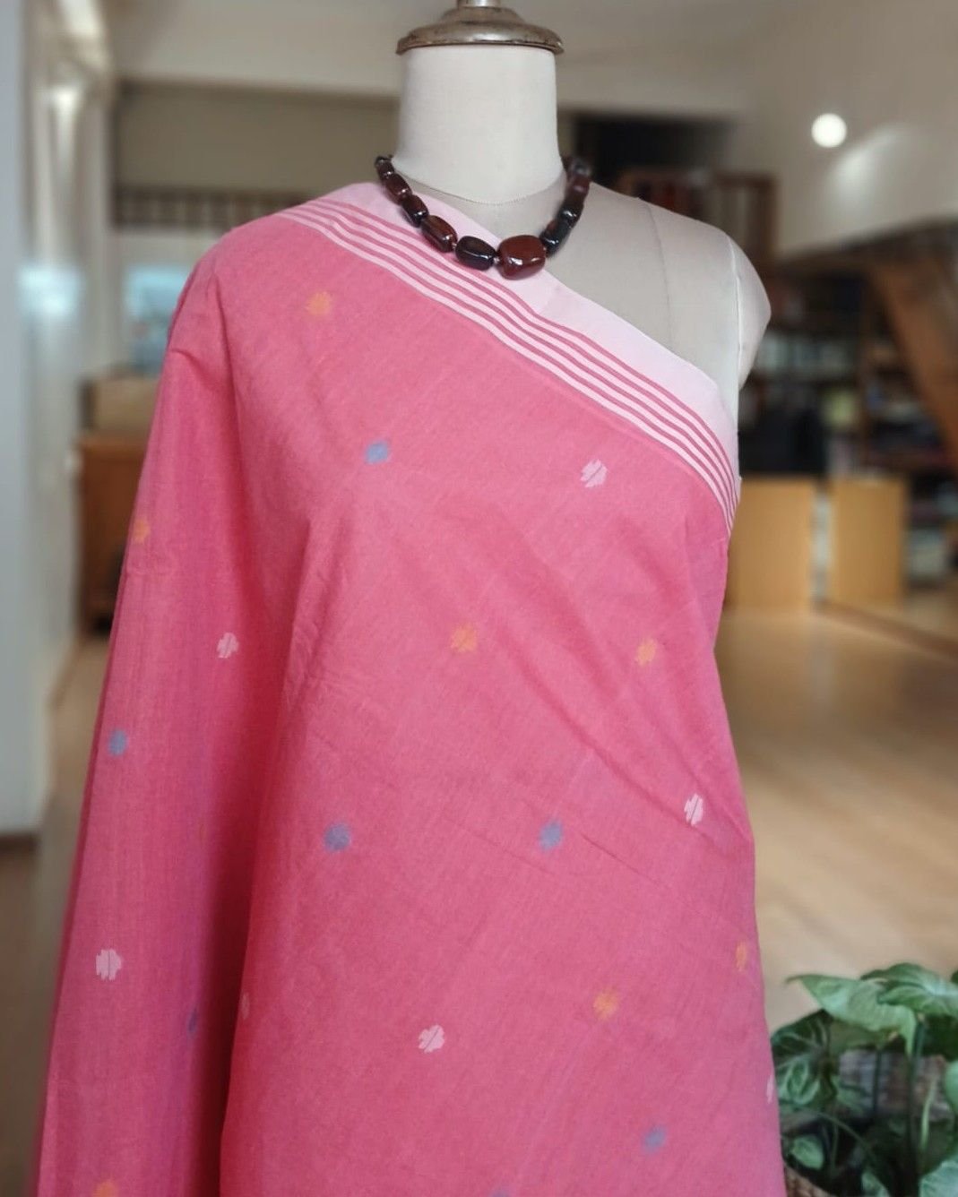 Crisp Cotton Hand Jamdani from Phulia in West Bengal - (CCHJ0010) - Image 7