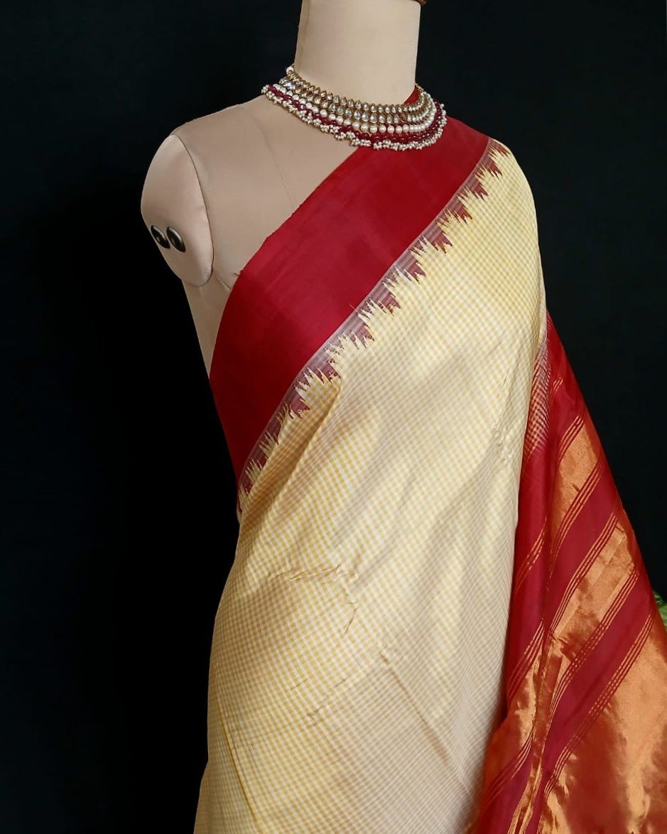 Gadwal Handweave Silk Saree with Kuttu Borders – (GHSS0013) - Image 5