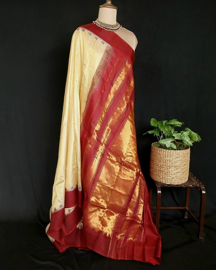 Gadwal Handweave Silk Saree with Kuttu Borders – (GHSS0013) - Image 9