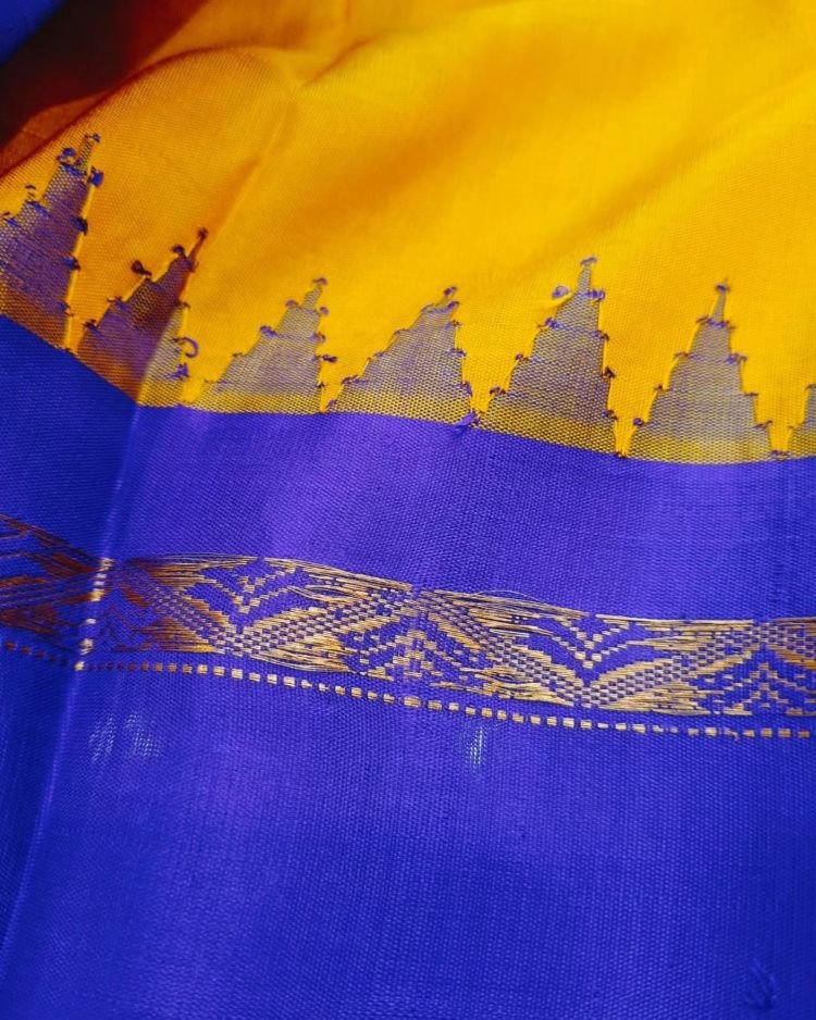 Gadwal Handweave Silk Saree with Kuttu Borders – (GHSS0021) - Image 4