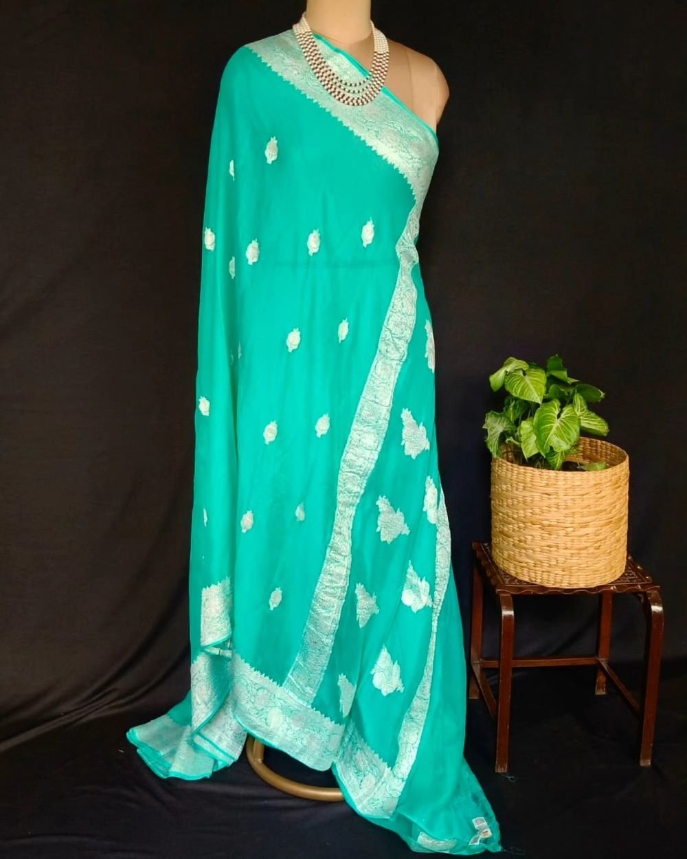 Georgette Pure Silk Handweave from Banaras – (GBHS1009) - Image 5