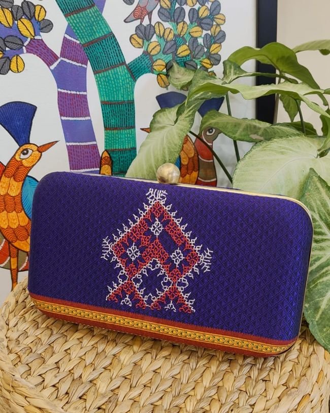 Kasuti Embroidered Clutch  - (KSTC1020)