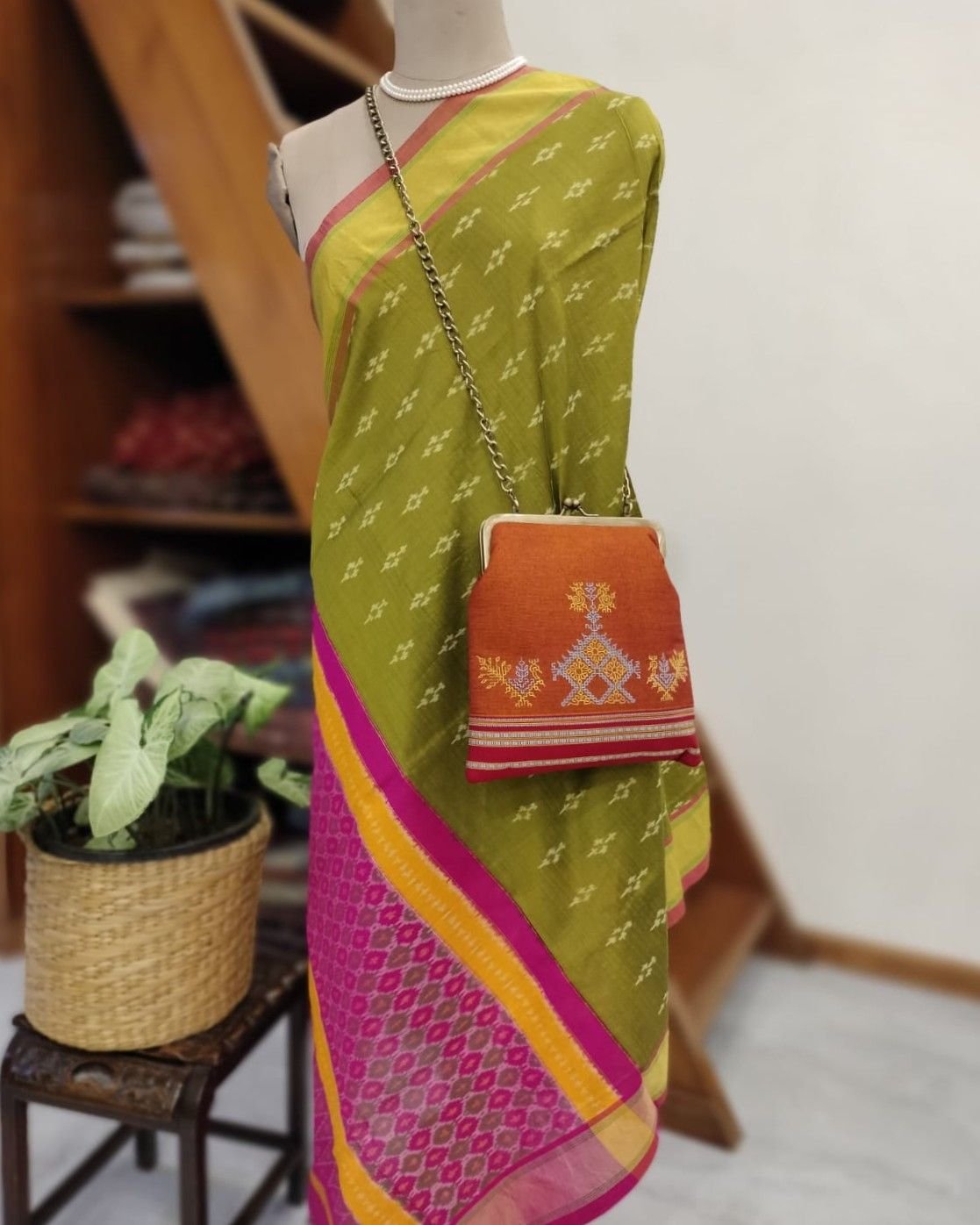 Kasuti Embroidered Purse (KSTP1023) - Image 2