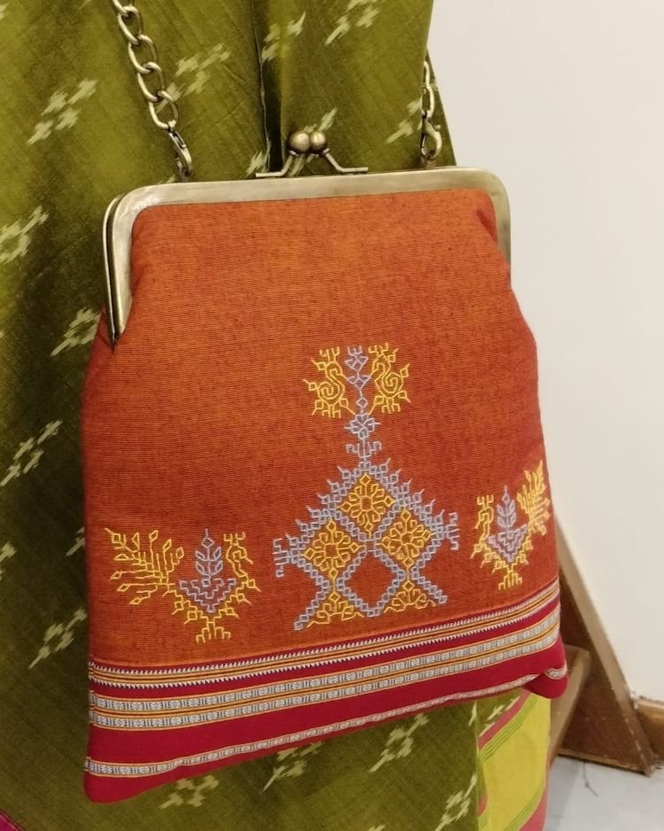 Kasuti Embroidered Purse (KSTP1023)