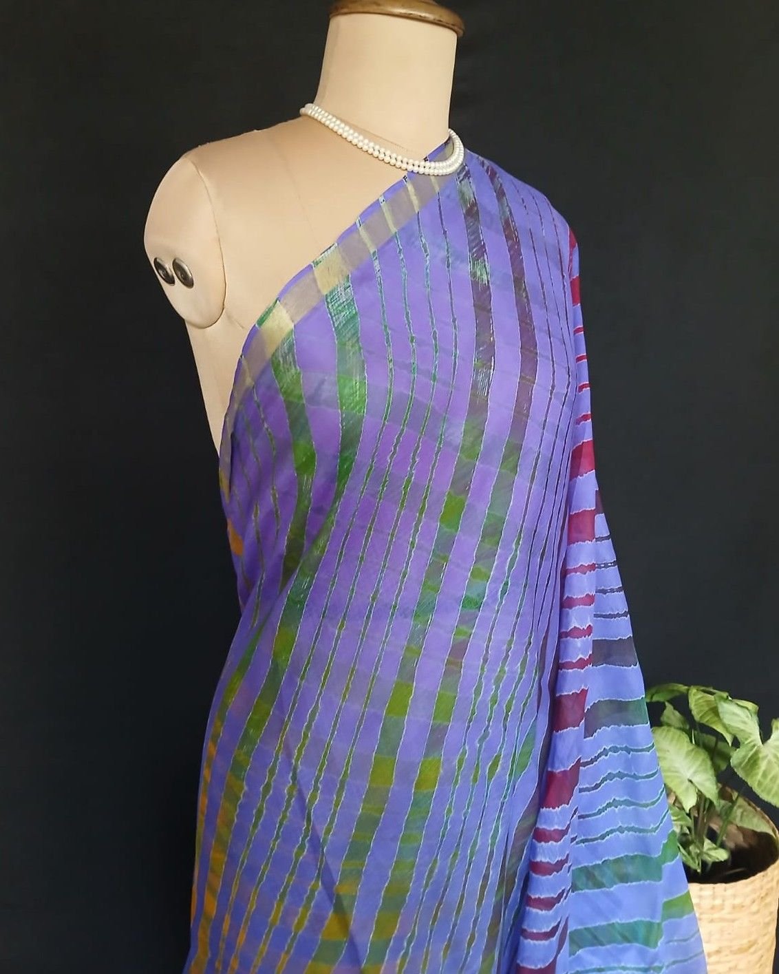 Hand tie-dye Leheriya on Kota Silk (HTKS0039) - Image 4