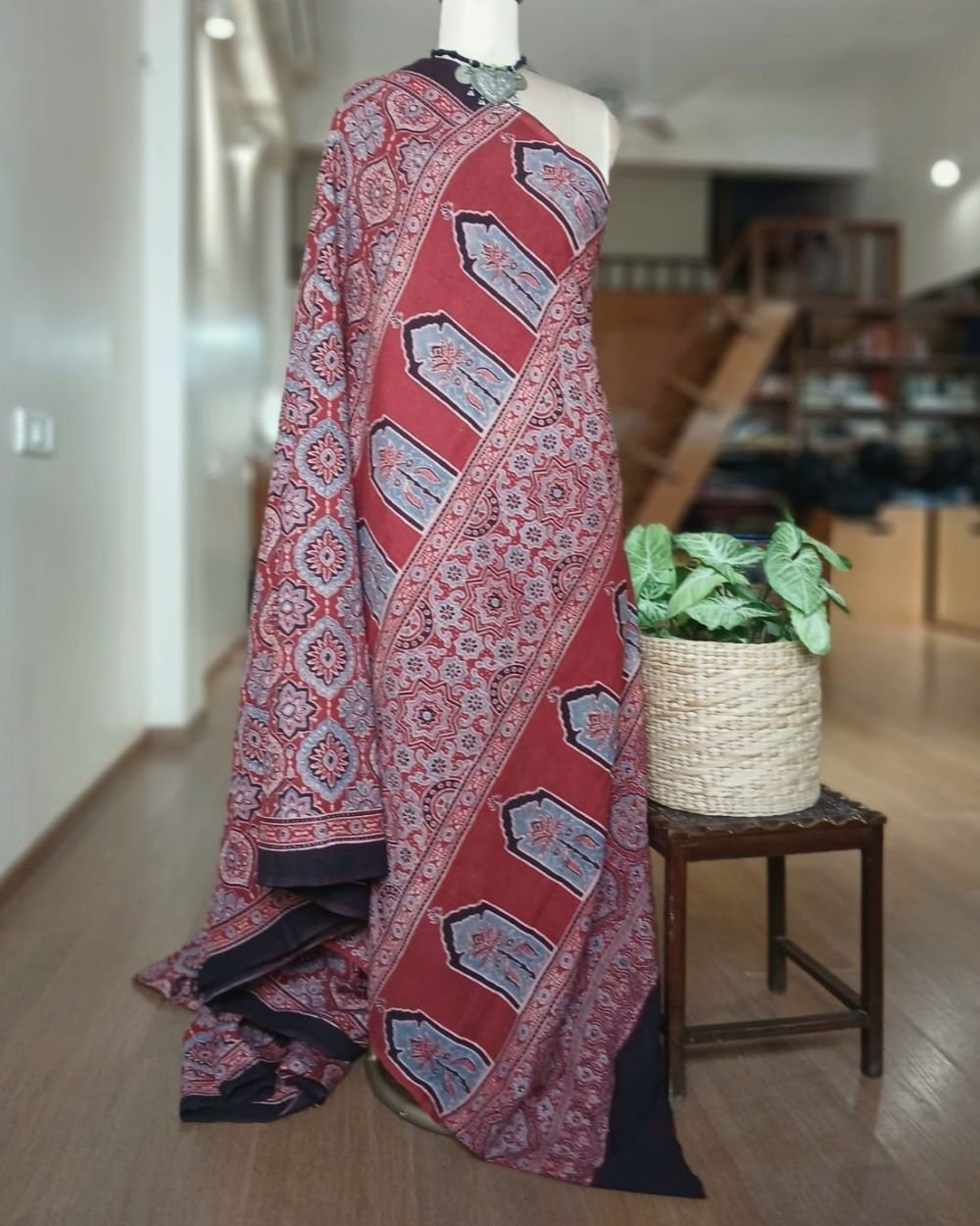 Ajrakh Mul Cotton Saree – (AMCS1042) - Image 4