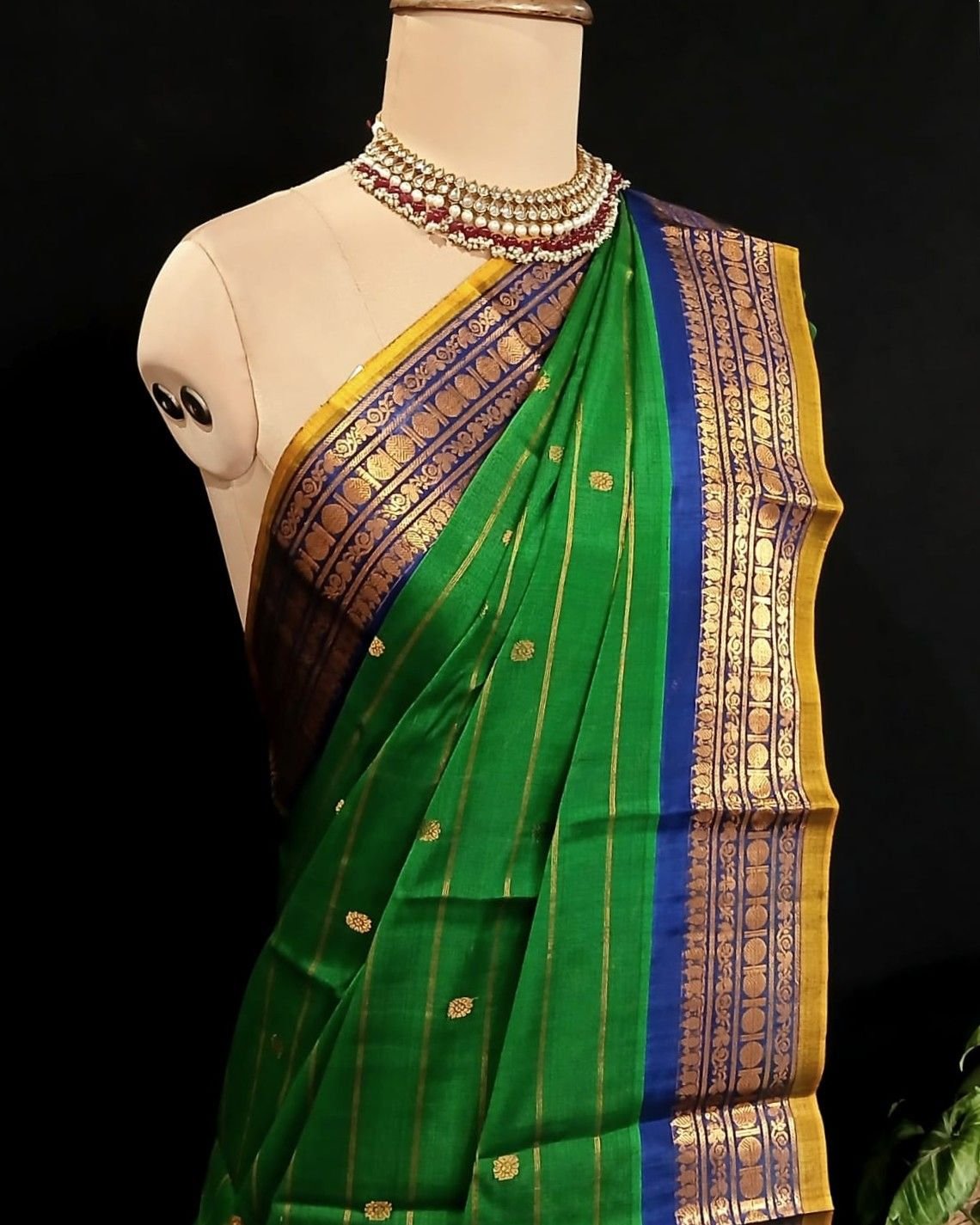 Grand Silk-Cotton Gadwal Handweave Saree with Zari Borders – (GHSS0010) - Image 5