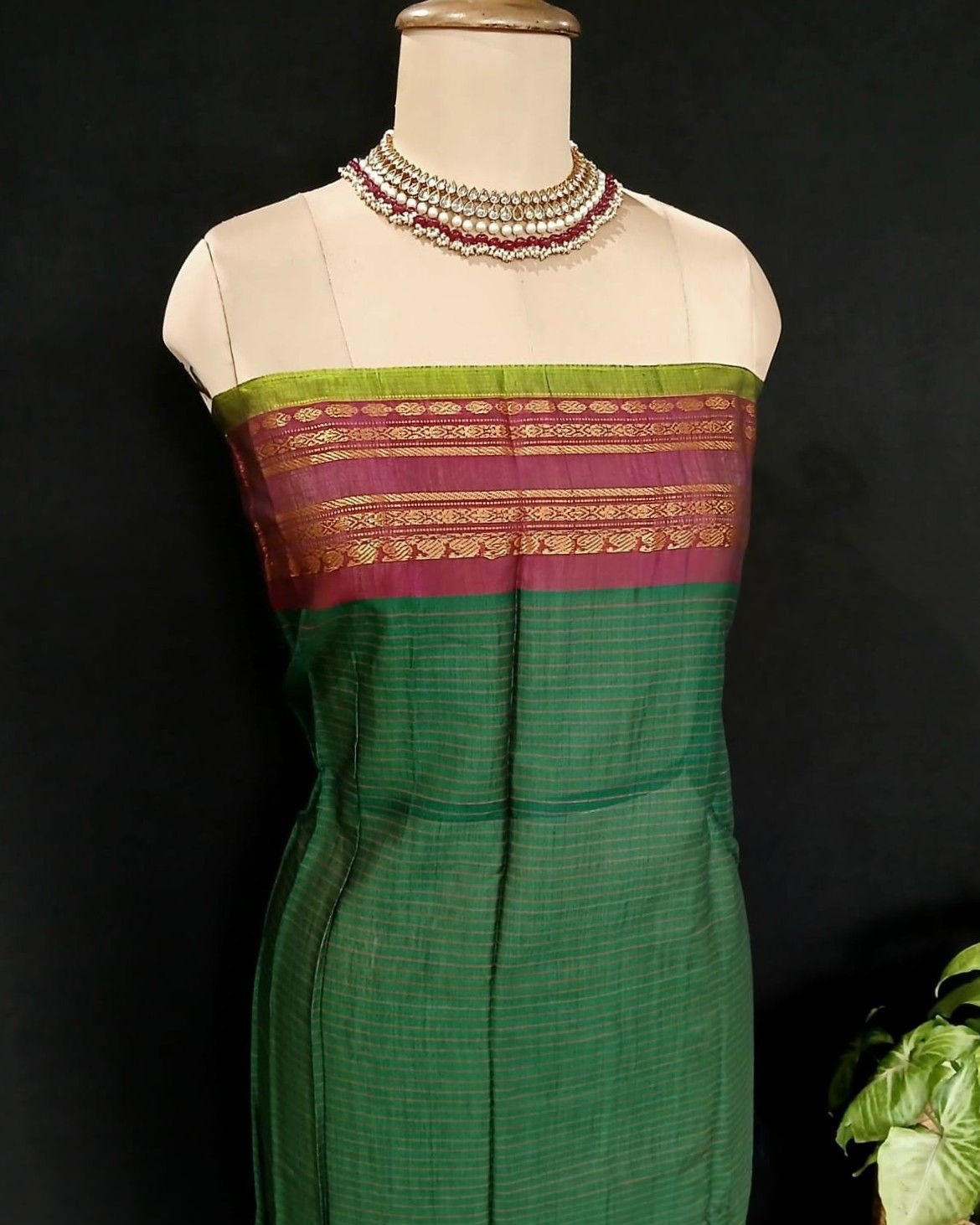 Grand Silk-Cotton Gadwal Handweave Saree with Zari Borders – (GHSS0007) - Image 12