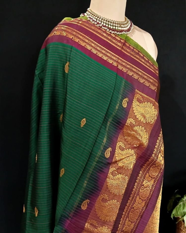 Grand Silk-Cotton Gadwal Handweave Saree with Zari Borders – (GHSS0007) - Image 9