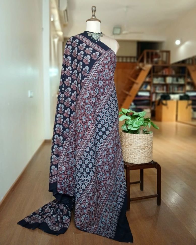 Ajrakh Mul Cotton Saree – (AMCS1056) - Image 7