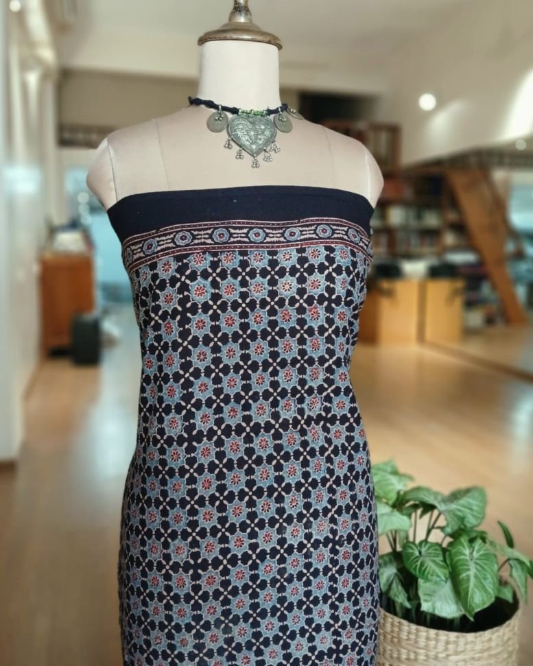 Ajrakh Mul Cotton Saree – (AMCS1056) - Image 9