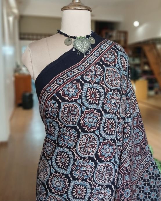 Ajrakh Mul Cotton Saree – (AMCS1047) - Image 2