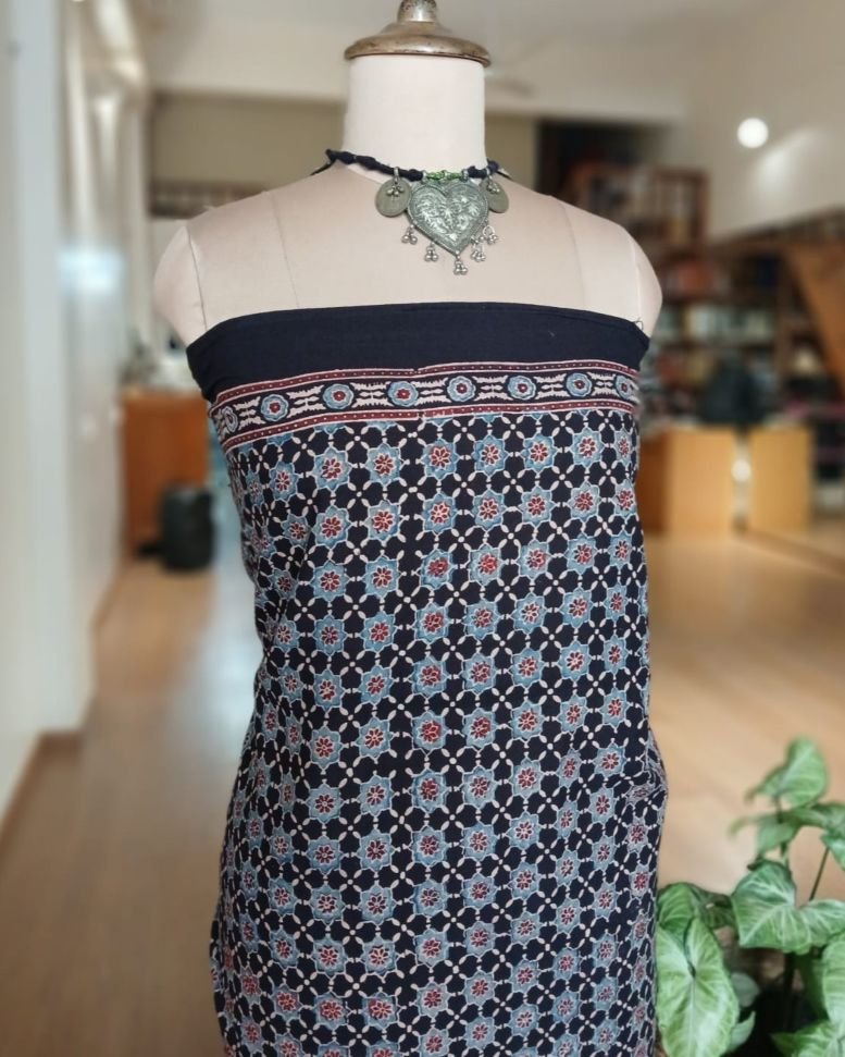 Ajrakh Mul Cotton Saree – (AMCS1047) - Image 9