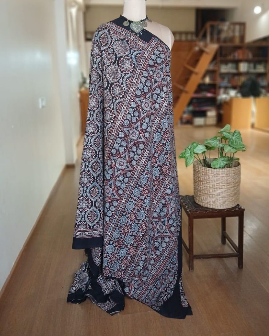 Ajrakh Mul Cotton Saree – (AMCS1045) - Image 7