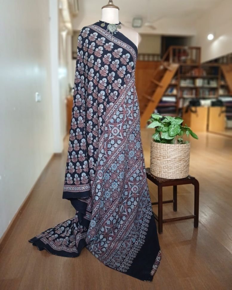 Ajrakh Mul Cotton Saree – (AMCS1047) - Image 5